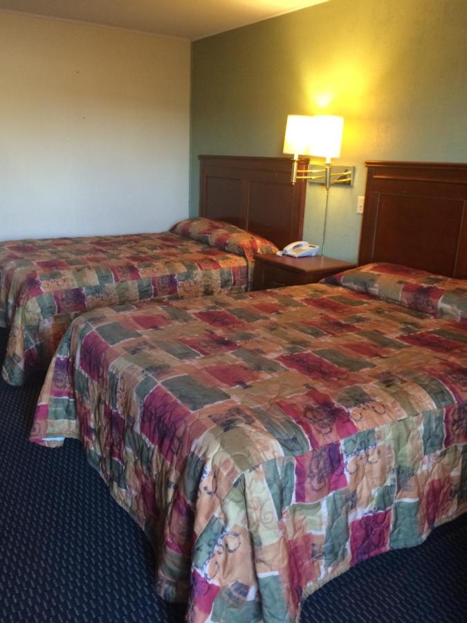 Rest Inn - Extended Stay, I-40 Airport, Wedding & Event Center Amarillo Exteriör bild