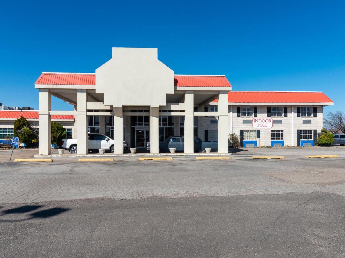Rest Inn - Extended Stay, I-40 Airport, Wedding & Event Center Amarillo Exteriör bild